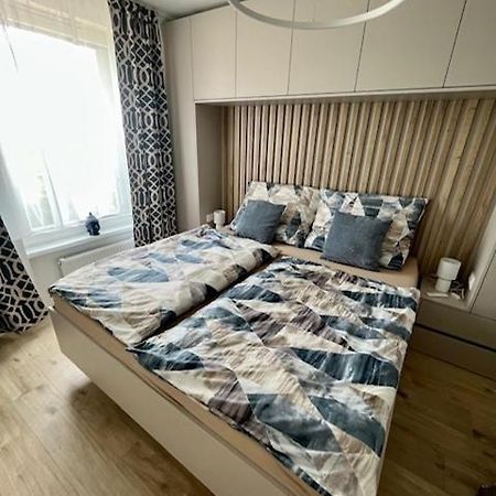Apartment Moruse With Parking Bratislava Bagian luar foto